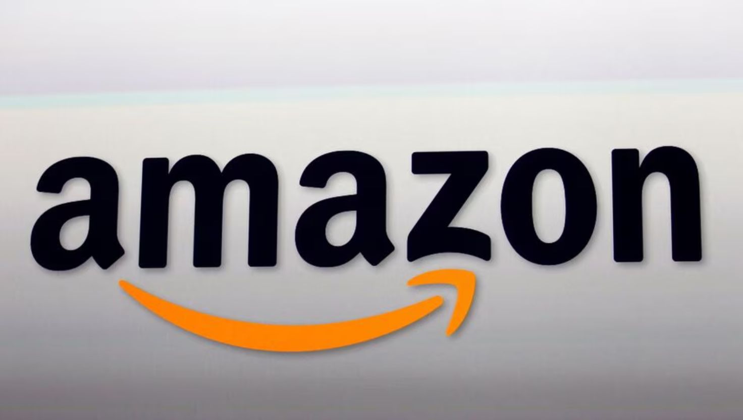 Amazon Shares Plunge Amid Cloud Computing Concerns and Disappointing Q1 Forecast