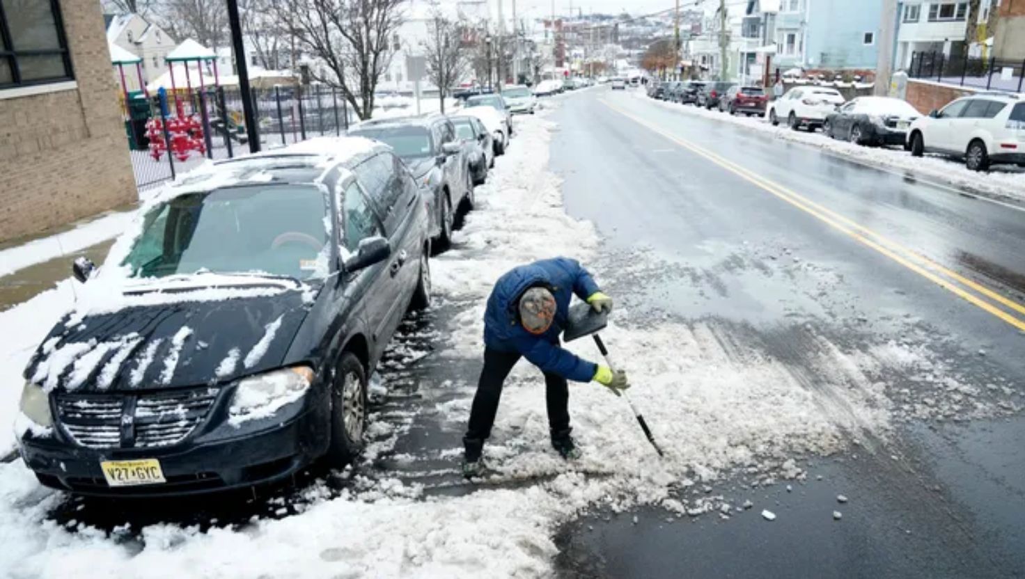 Chicago Weather Forecast Snowstorm Expected To Bring 3-6 Inches Of Accumulation